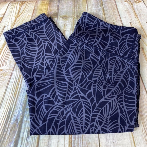 lululemon athletica Pants - Lululemon Wunder Under Womens Size 6 Banana Leaf Print Crop Leggings Yoga Pants
